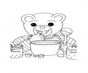 Coloriage Petit Ours Brun cuisine un gateau dessin