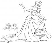 Coloriage cendrillon avec sa belle robe neuve dessin