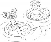 Coloriage petite fille nage dans sa piscine avec son chiot dessin