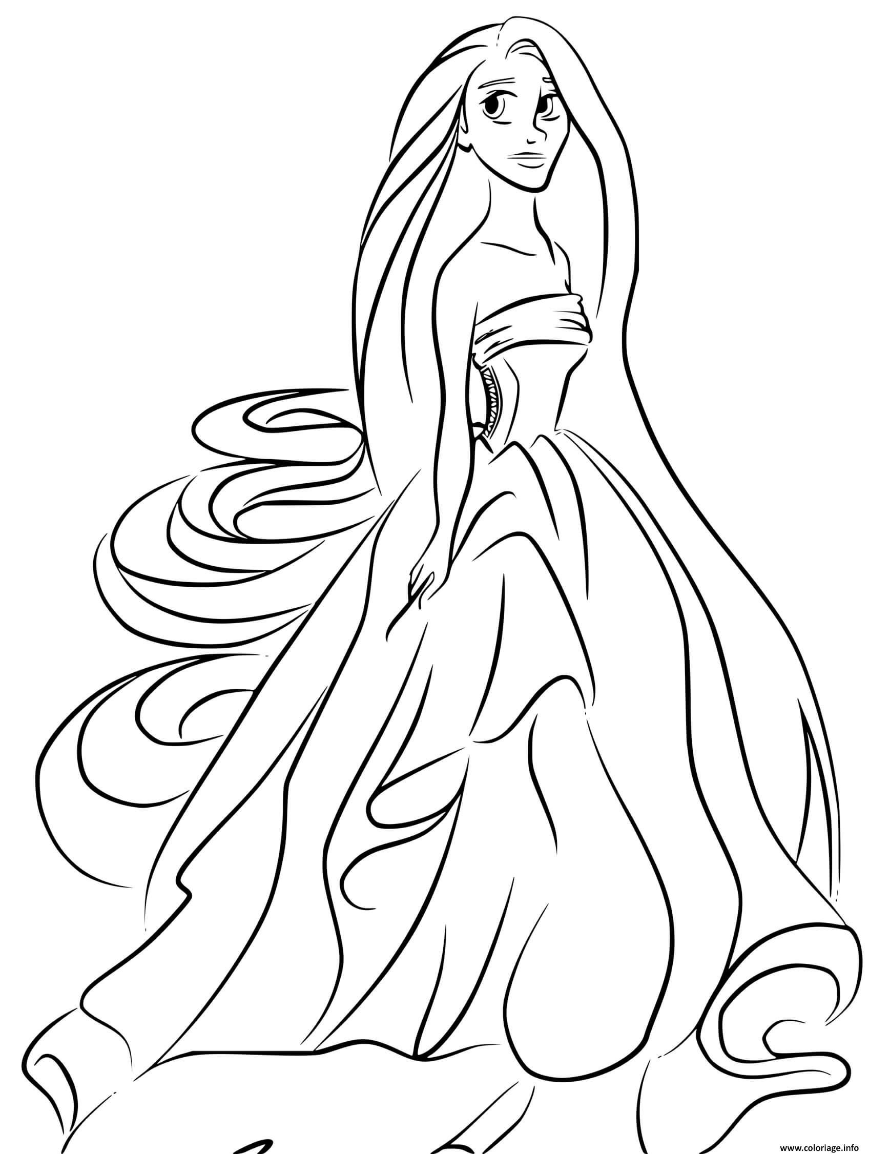 Dessin princesse se prepare pour le bal avec sa nouvelle coiffure Coloriage Gratuit à Imprimer