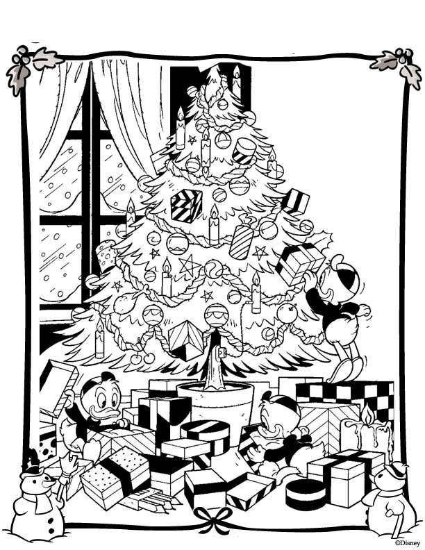 Coloriage Mickey et Minnie fêtant Noël en famille - Noël Disney à imprimer