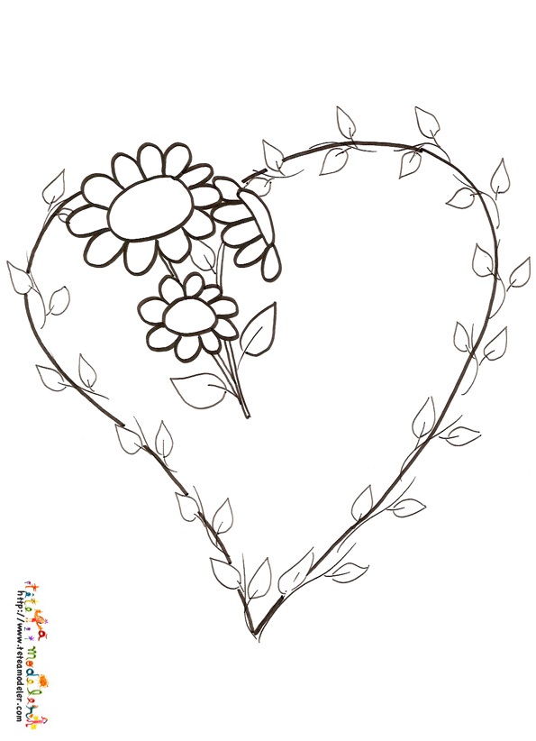 Coloriage Rose épanouie avec couronne de cœurs - Rose à imprimer